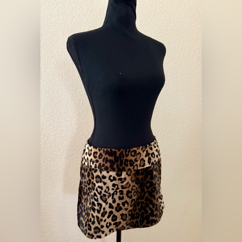 Vintage Y2K Lip Service Cheetah Animal Print Velvety Mini Skirt Size Small - Picture 4 of 10